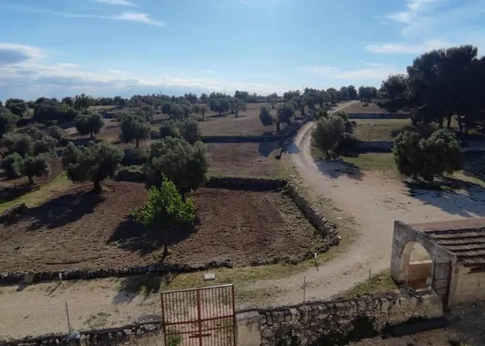 Masseria Le Mesolecchie